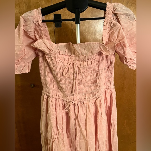 🎯Gorgeous Light Pink Boho dress.  Perfect for spring/summer. - Picture 2 of 4